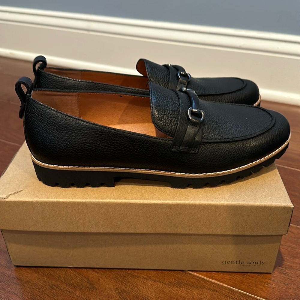 Gentle souls Eugene lug bit black womens 9.5 medium width new in box never worn